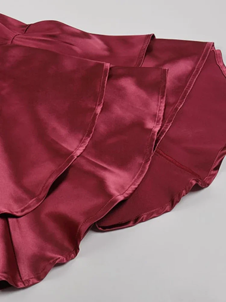 Женское Плиссированное мини-платье с глубоким V-образным вырезом и