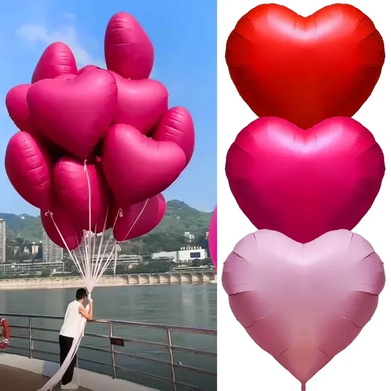 Большие красные сердцевидные воздушные шары из алюминиевой плёнки