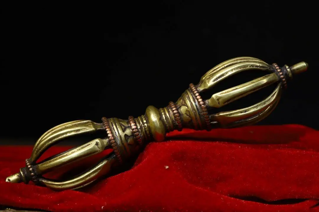 

20.5cm China Antique Brass FaQi Tibet Buddhism Old Bronze faqi Jin Gangchu