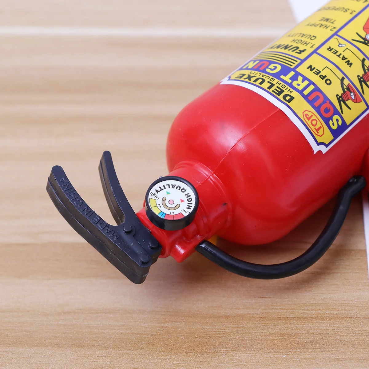 Новинка игрушка огнетушитель водная летняя пляжная для купания детей играющих в
