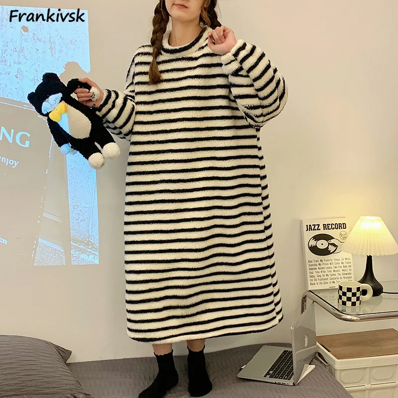 Ночные рубашки женские зимние с круглым вырезом пушистые для отдыха в