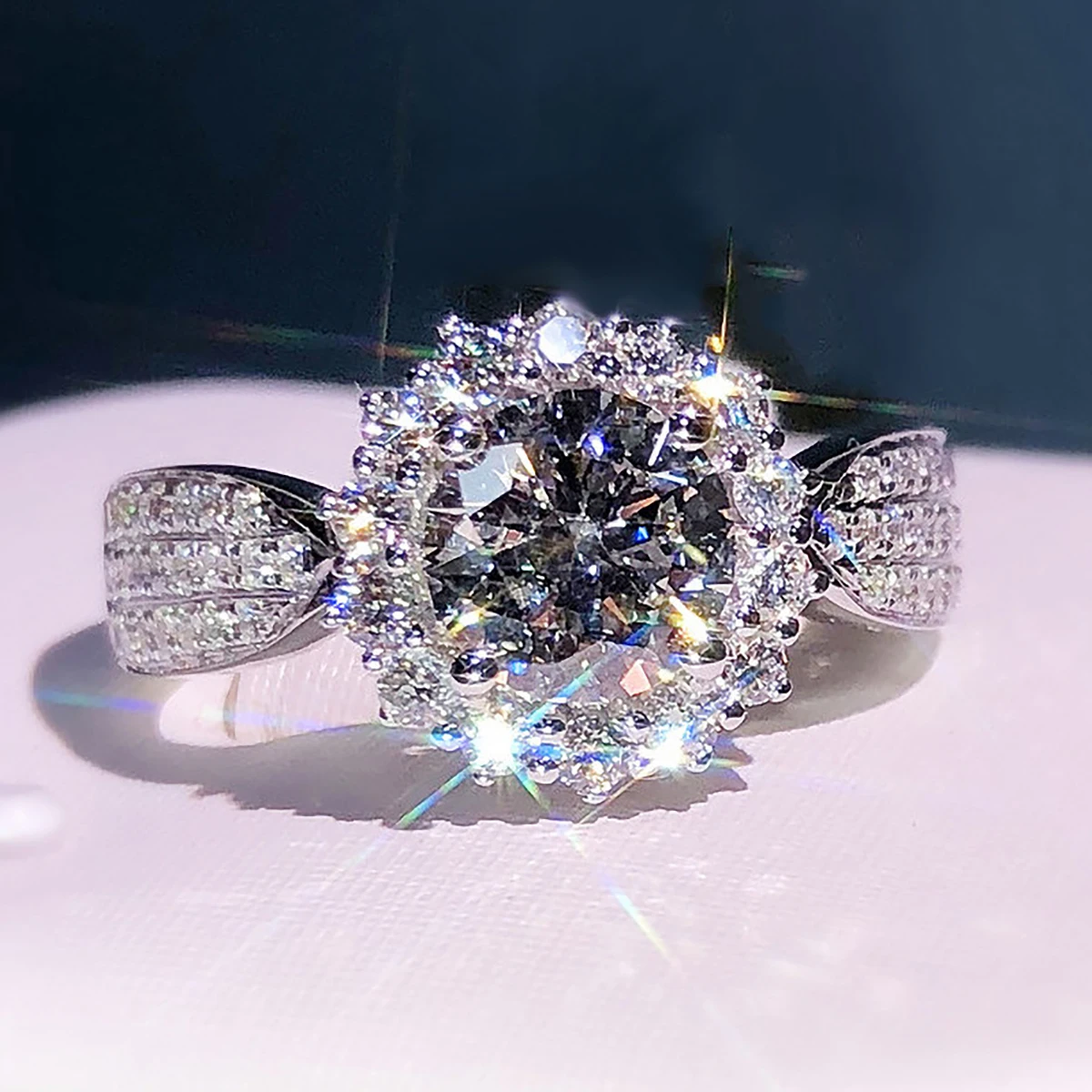 

Hot Trendy AAA Round Zircon Wedding Rings For Women Silver Color Female Jewelry Engagement Party Accessories Valentine Gifts