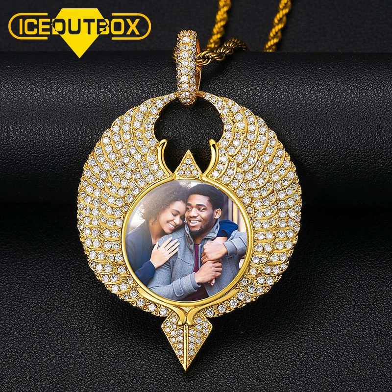 

New Design Angel Wings Photo Circle Medallions Pendant Necklace Personalized Hip Hop Jewelry Custom Your Own Picture Wholesale