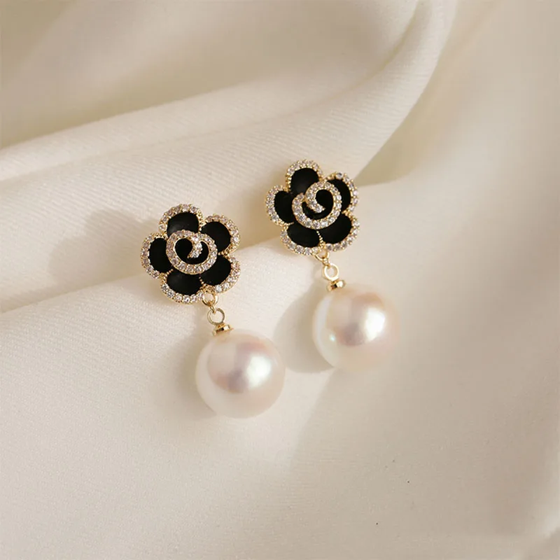 

Korean Black Rose Flower Pearl Drop Dangle Earrings for Women Girls Vintage Fashion Gold Geometric Elegant Party Jewelry Gifts