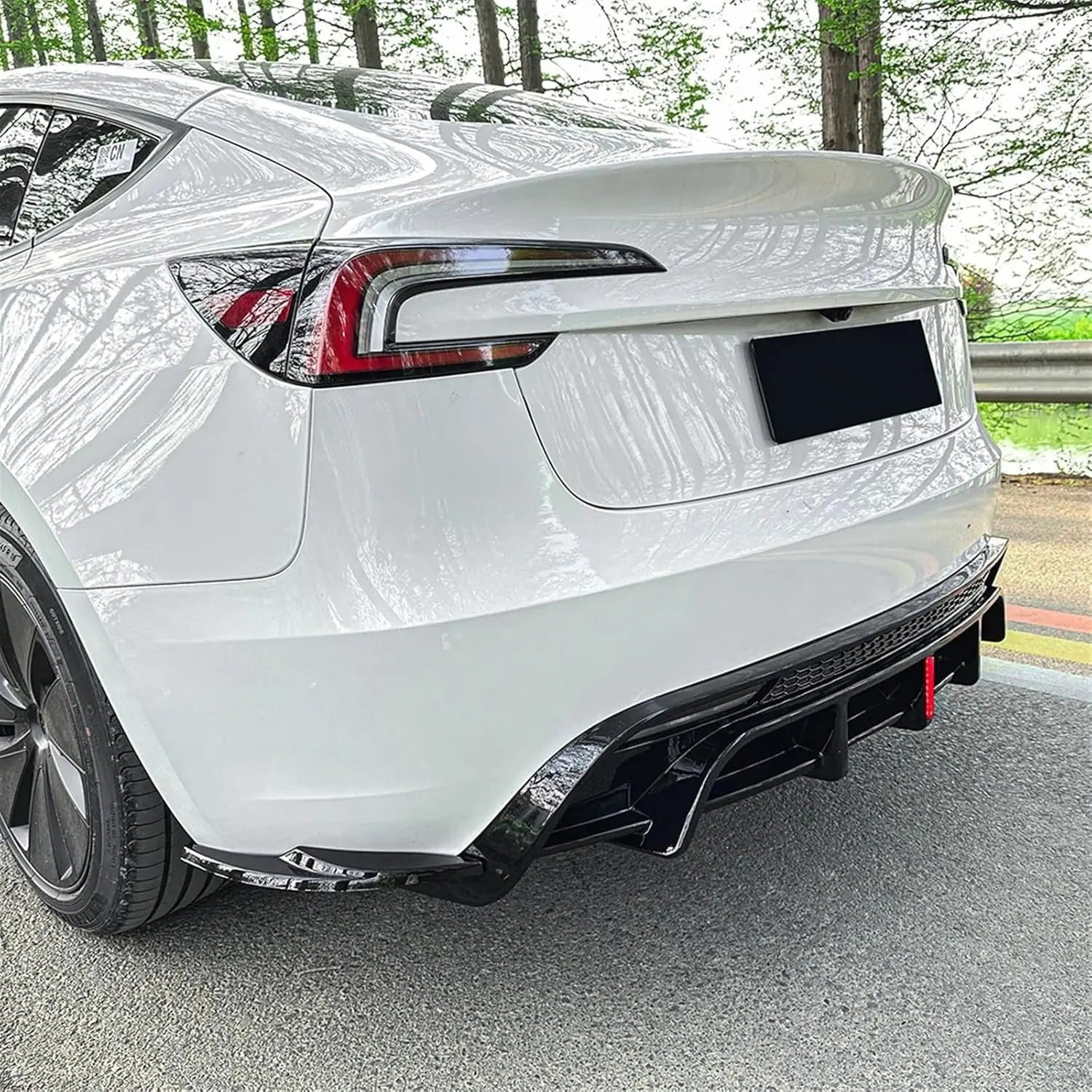 Для Tesla Model 3 Highland 2024+ автомобильный диффузор заднего бампера из полипропилена