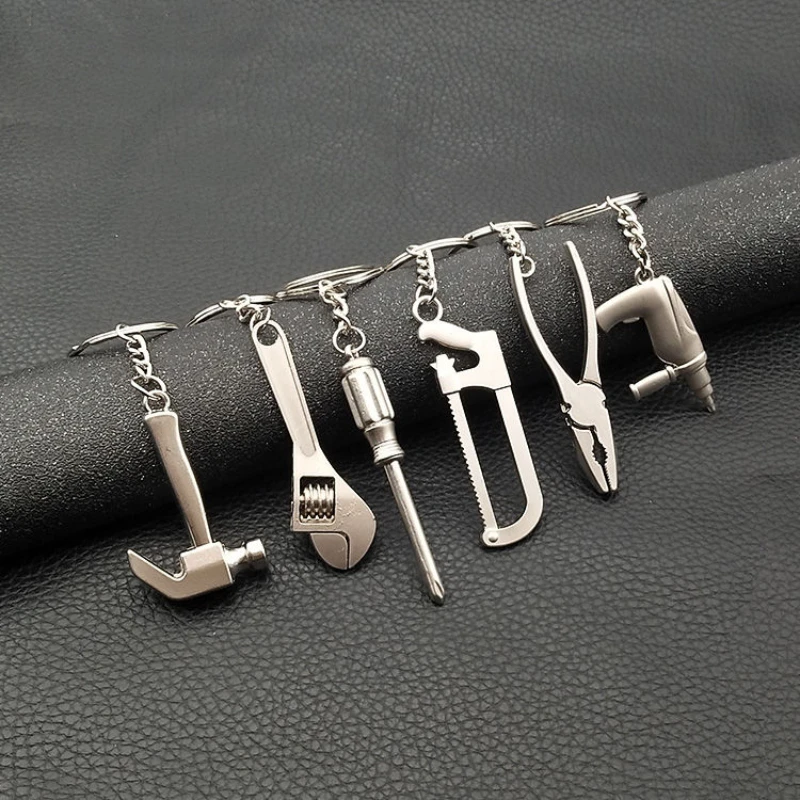 

Mini Portable Wrench Keychain Metal Adjustable Universal Spanner For Bicycle Motorcycle Car Repairing Tools Men Special Gift