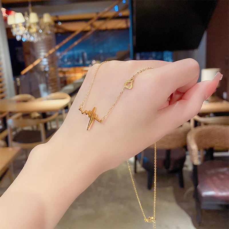 

2022 New ECG Lifeline Small Love Gold Necklace Lightning Pendant Simple and Elegant Girls Memorial Day Party Gift