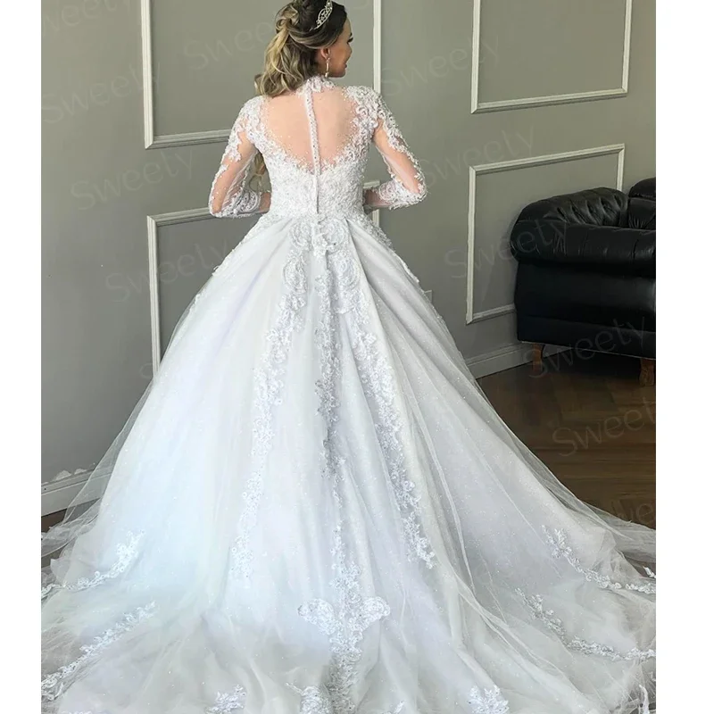 Роскошное свадебное платье из органзы с вышивкой и бисером бальное высоким