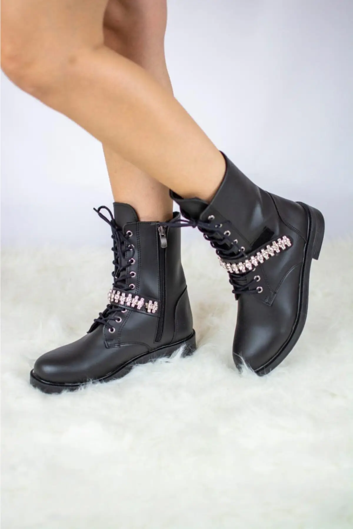 

Tny Black Rocky Postal