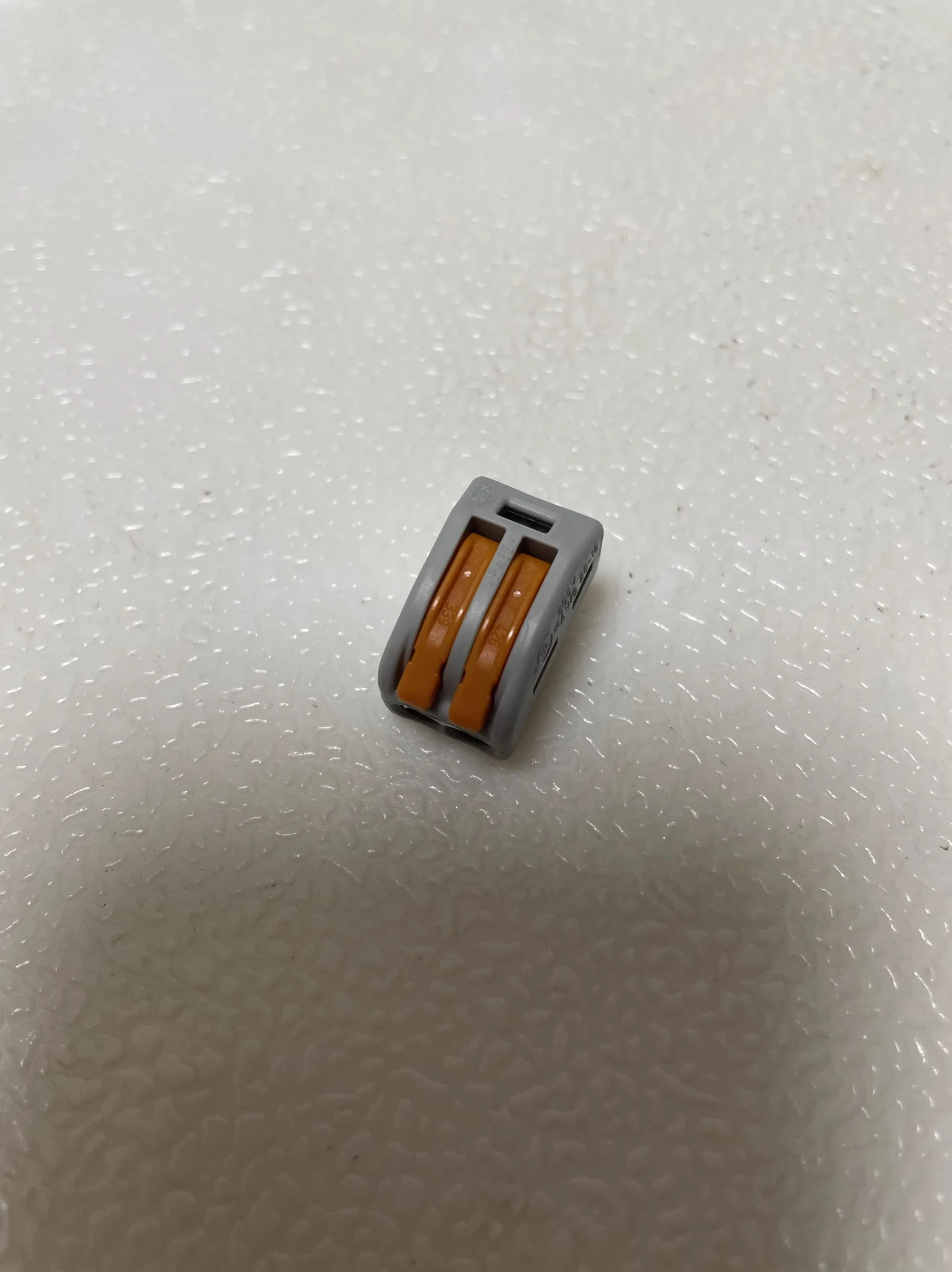 100 шт. Терминал 222-412