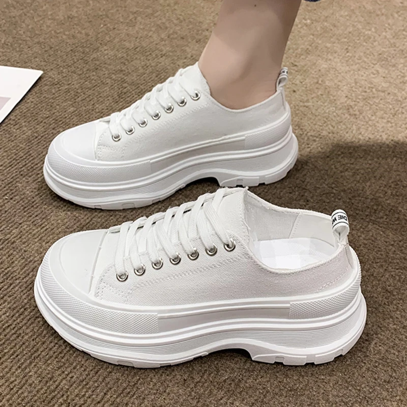 Женские кроссовки на платформе модная Уличная обувь удобная повседневная