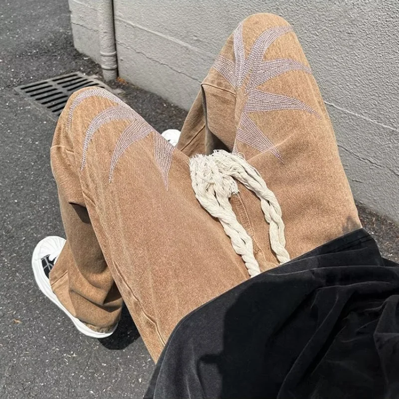 DEEPTOWN Vintage Straight Jeans Men Streetwear Loose Denim Pants Casual Hip Hop Trousers Male Retro Embroidery Fashion Spring