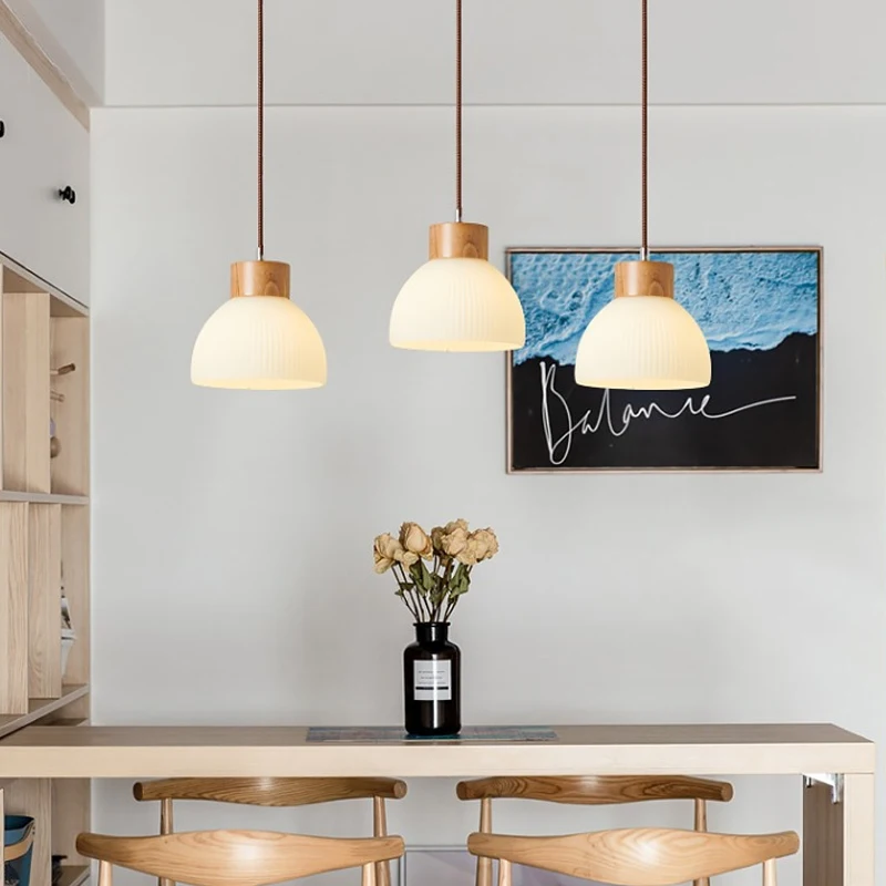 Деревянная люстра