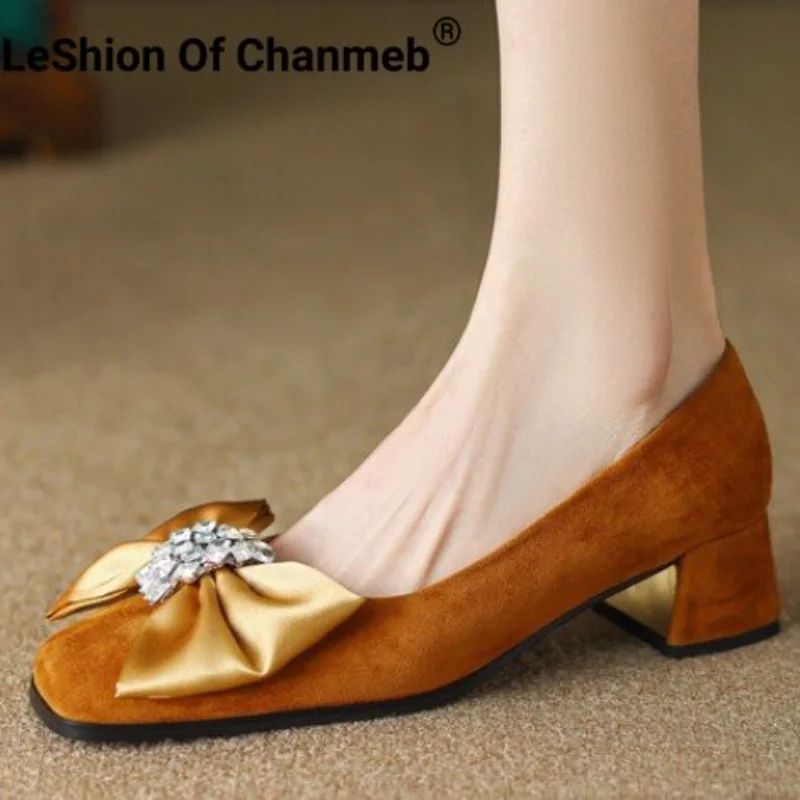 

Женские замшевые туфли-лодочки LeShion Of Chanmeb, милые туфли-лодочки из овечьей замши с бантом, блестящие туфли на блочном каблуке, на среднем каблуке, без застежки, женские туфли-лодочки, 42