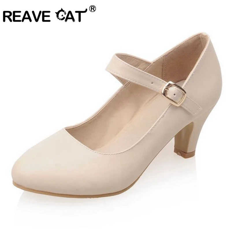 Фото Женские туфли-лодочки REAVE CAT на среднем каблуке, большой размер 43, весенне-осенние милые туфли с круглым носком, синие, бежевые туфли с пряжкой и ремешком №2