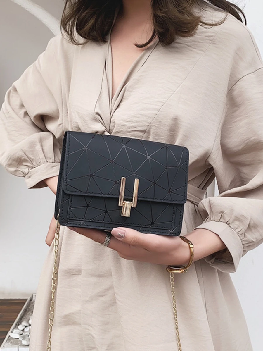 women shoulder bags summer new 2022 korean version of the messenger handbag metal chain wild crack printing dropshipping free global shipping