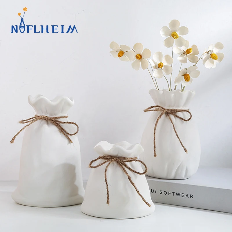 Niflheimins-jarrón de cerámica nórdica con forma de bolsa de la suerte, figuritas de decoración de diseño para sala de estar, maceta de flores para Interior, hogar, estudio y dormitorio