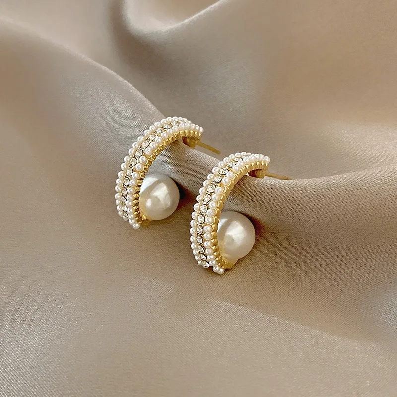 

S925 Silver needle Japanese and Korean style design feeling half round earrings female set diamond pearl geometric earrings fema