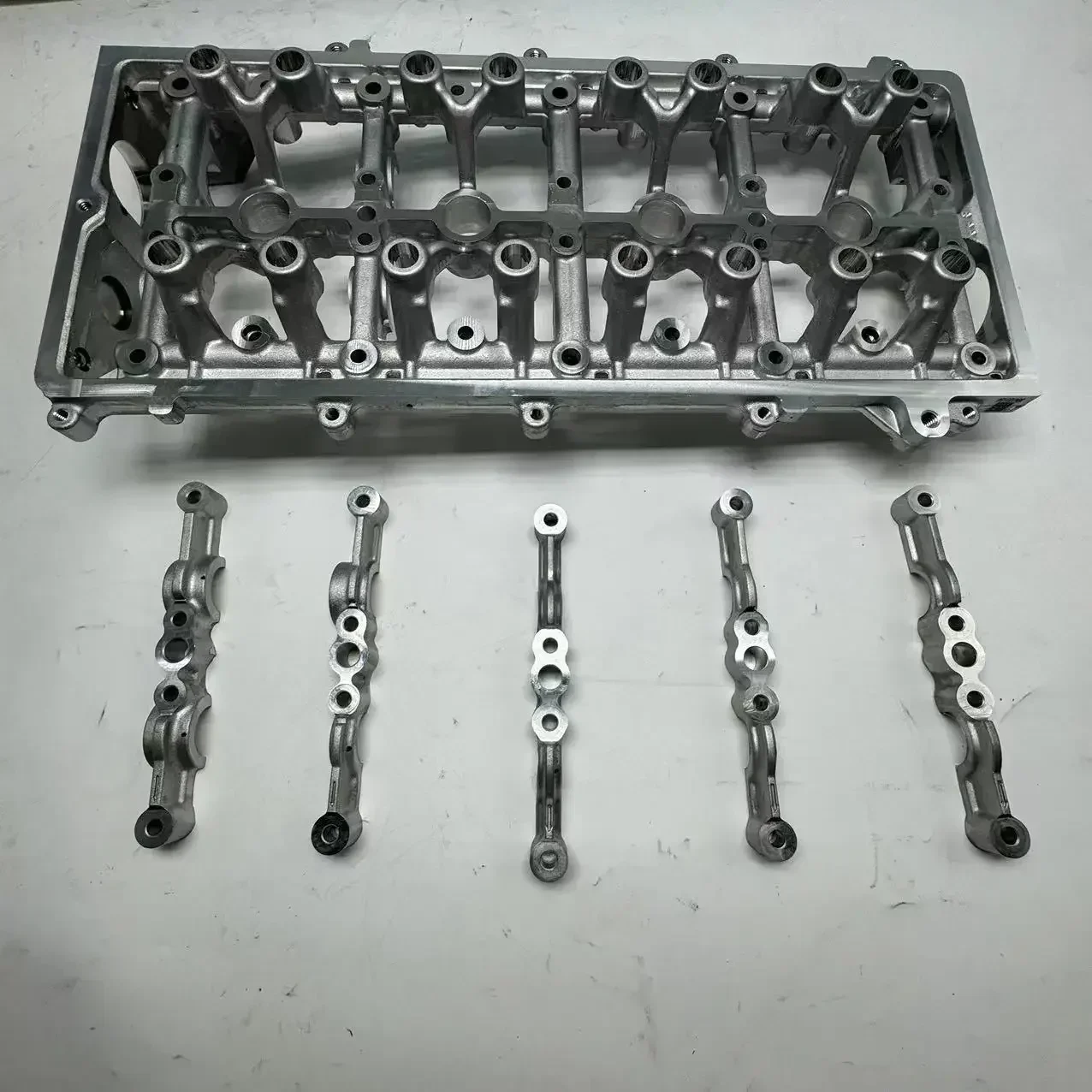 Оригинальные компоненты рамы распределительного вала sаик MAXUS LDV V90 G10 T60 V80 2 0 T