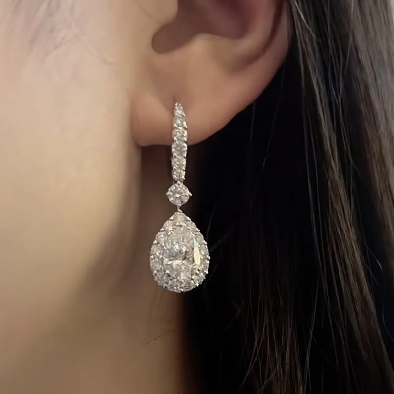 Женские серьги из серебра 100% пробы с муассанитом 6 Х9 мм