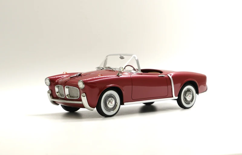 

BOS 1:18 Fiat 1100 TV 1955 Convertible Classic Cars Limited Edition Resin Metal Static Car Model Toy Gift