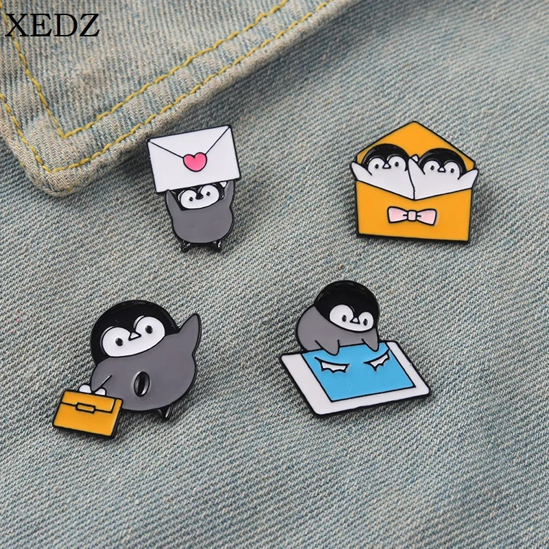 

Cartoon Cute Penguin Enamel Pin Custom Love Postman Envelope Brooch Lapel Badge Children Fashion Jewelry Gift for Friends Kids