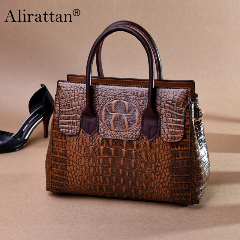 

Alirattan Crocodile pattern Bags for Women 2022 New Handbag One Shoulder Messenger Handbag Factory Direct Wholesale