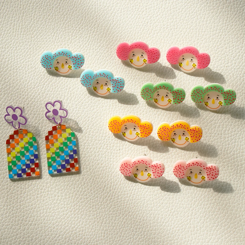 

New Cute Freckles Smiling Portrait Acrylic Girls Stud Earrings Flowers Rainbow Colors Unique Casual Designer Jewelry Accessories