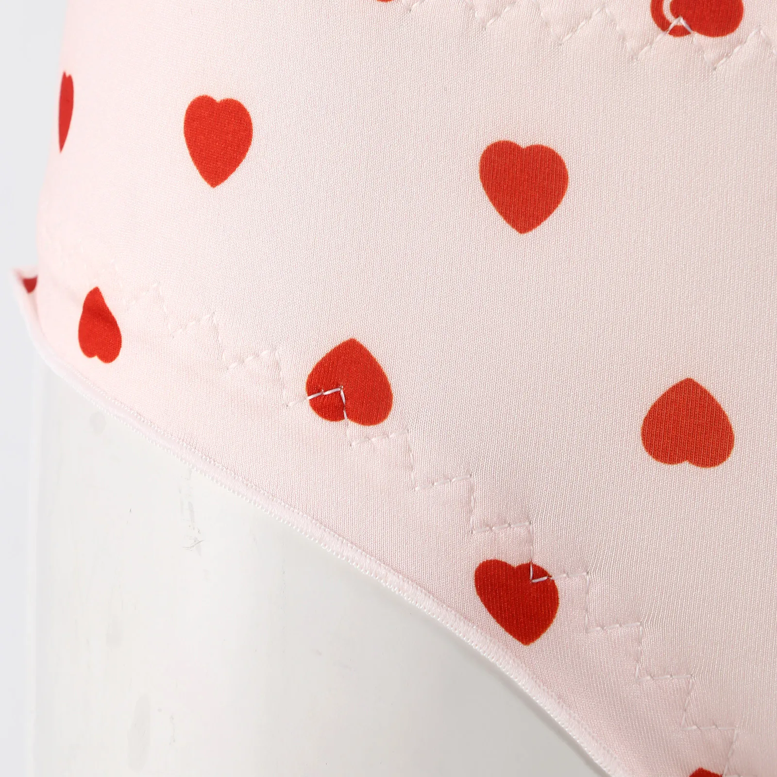 Женские эластичные трусики с принтом сердец |