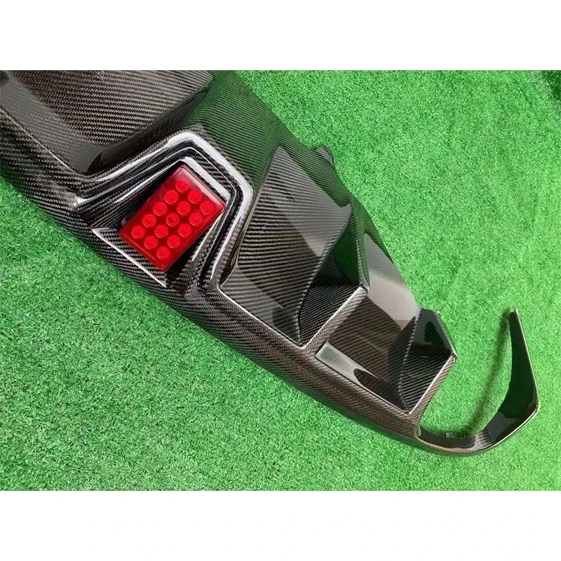 Диффузор для заднего бампера автомобиля из углеродного волокна Porsche Macan