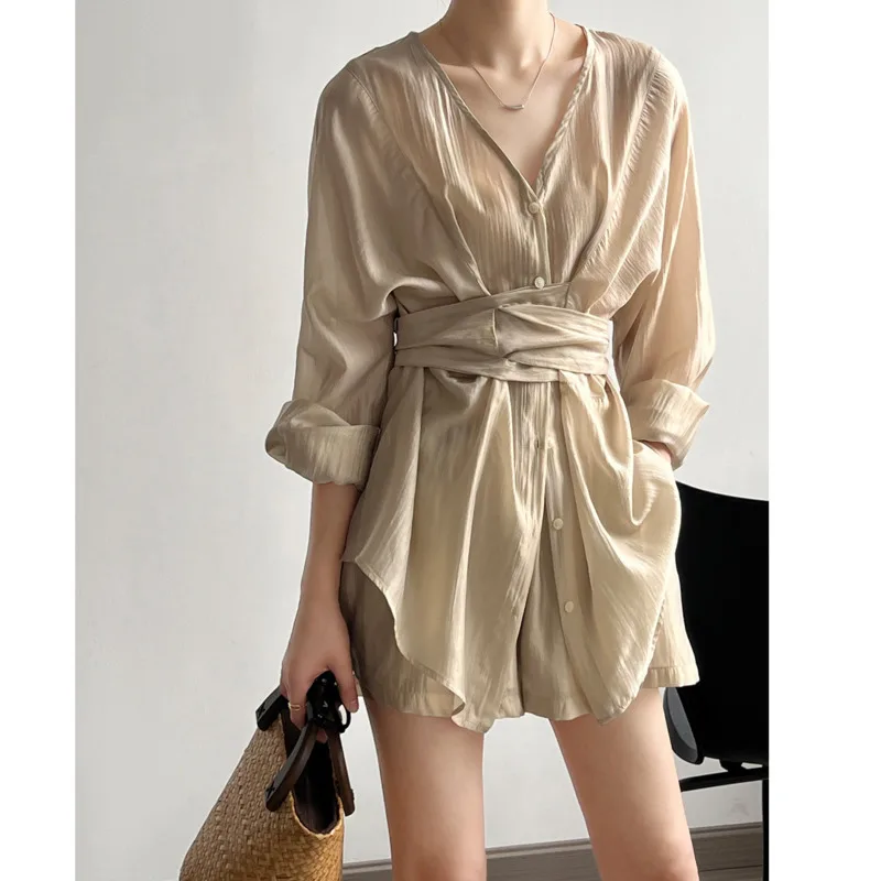 

2023 Summer Women Two Piece Set V-neck Long Sleeve Waistband Thin Shirts Elastic Waist Mini Shorts With Pockets