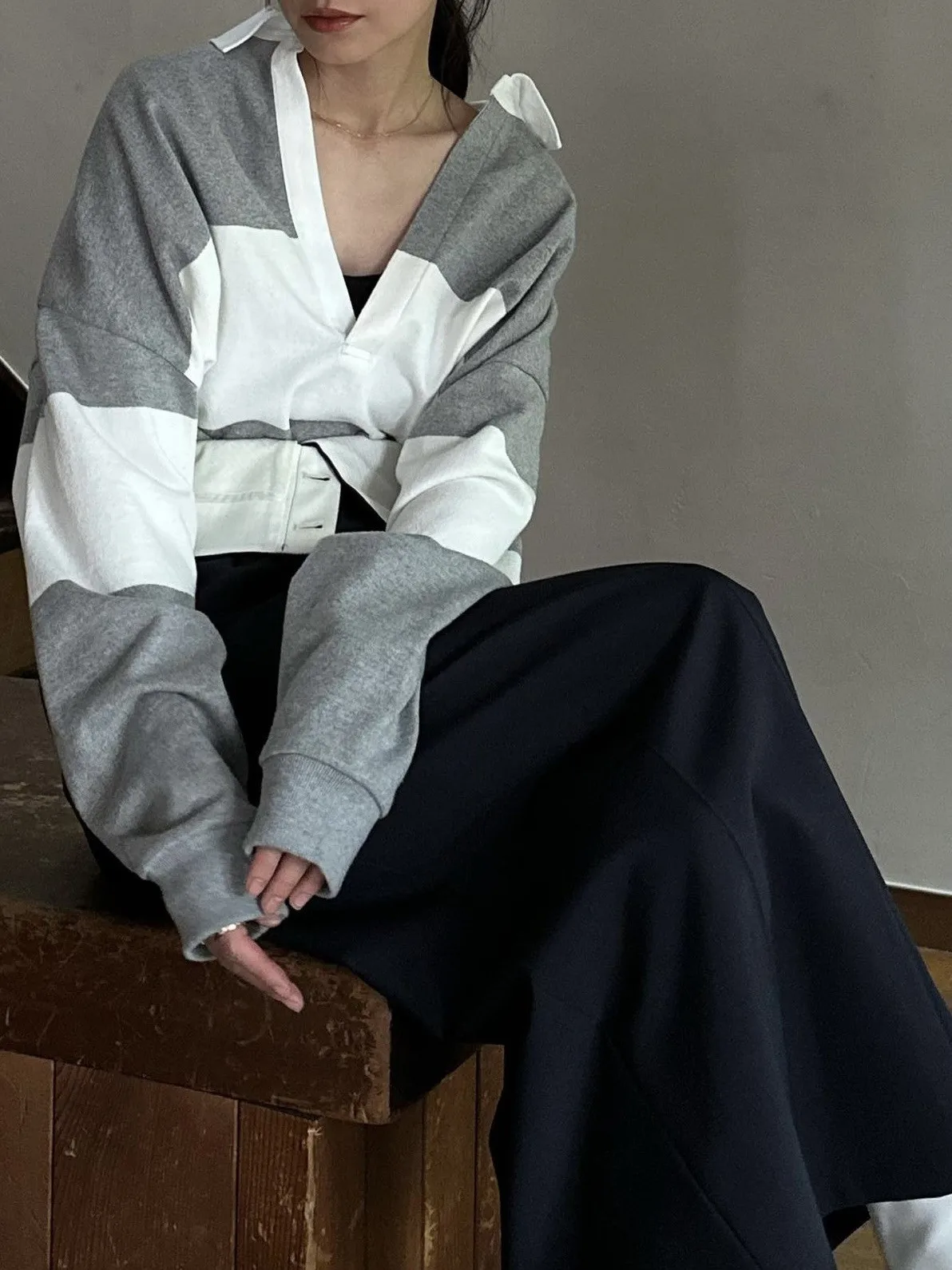 

2023 Early Autumn Women's Gray White Patchwork Sweatshirt Turn-Down Collar Long Sleeve Ladies Loose Casual Pullover Top