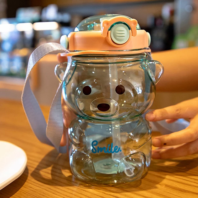 

1000 ML Kids Kawaii Bear Straw Water Bottle for Girls Portable Strap Large Plastic Bottles BPA Free School Drinking Water Cup