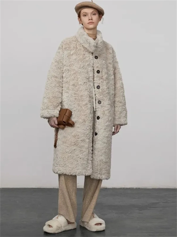 Теплые куртки средней длины из искусственного меха