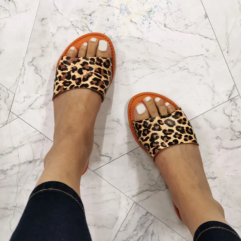 

2022 New Women Fashion Slippers Summer Beach Flat Slides Plus Size Ladies Slides Shallow Otudoor Slippers Woman Summer Shoes