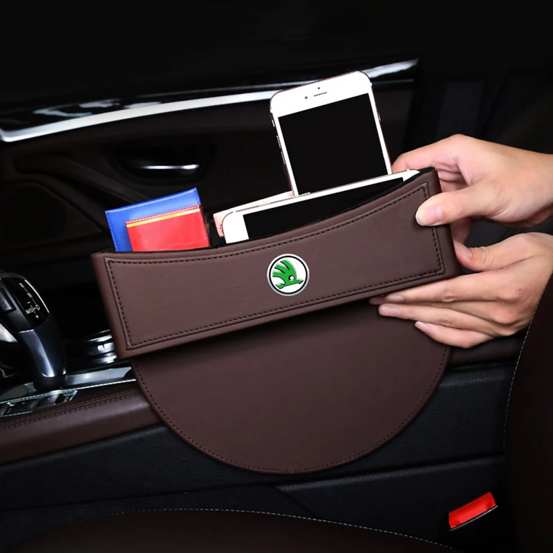 

Кожаный чехол-органайзер для Skoda Octavia A7 Superb Kamiq Yeti Karoq Kodiak Tour RS Fabia