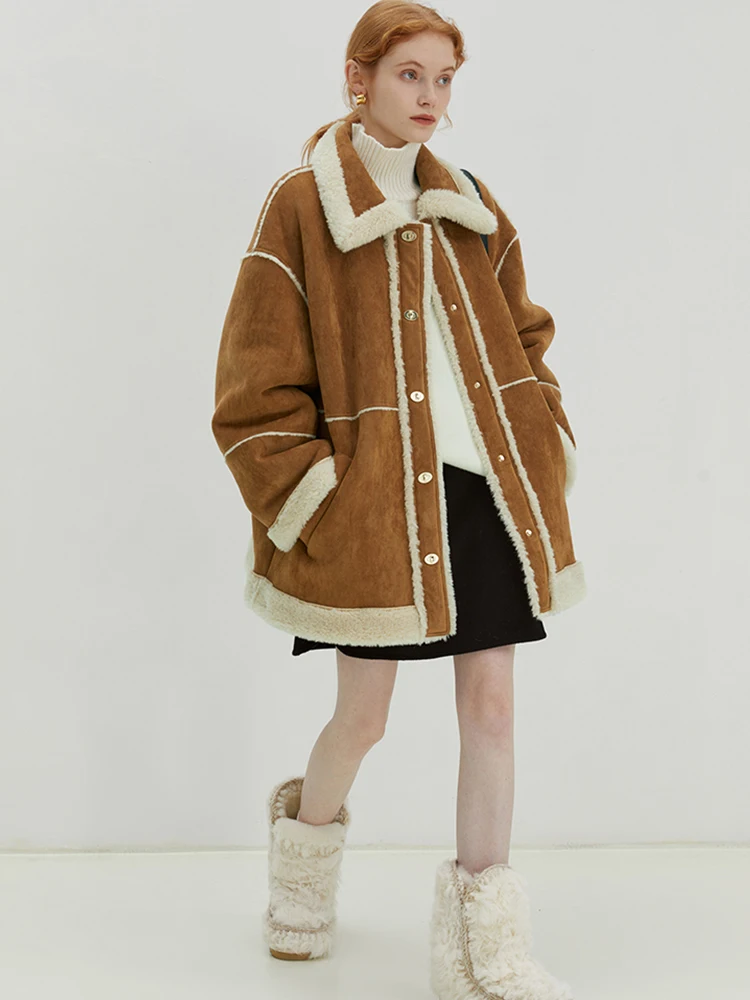 Рисунок 4 - Женская зимняя куртка на пуговицах MOLAN