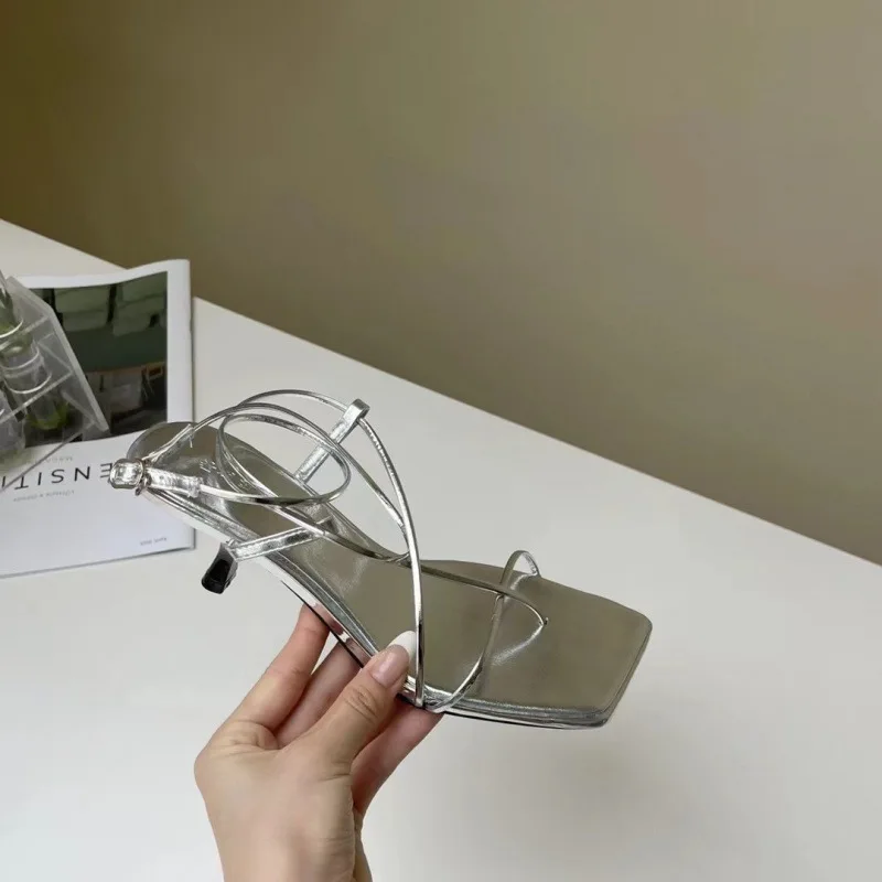 Модная женская обувь 2024 босоножки на высоком каблуке костюм с квадратным носком