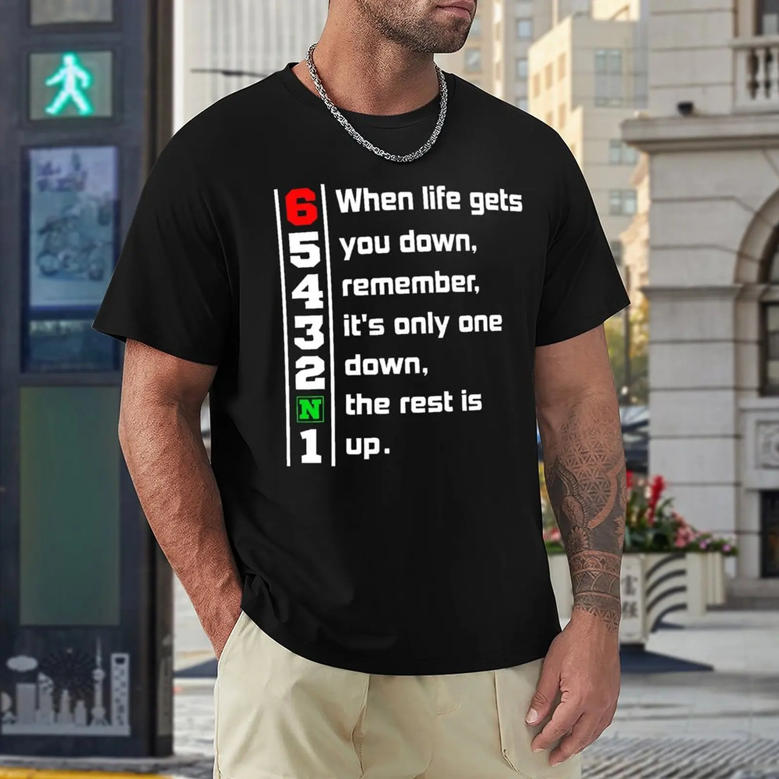 Круглая шея когда жизнь приведет к падению. Спортивная футболка 1N23456 для езды на