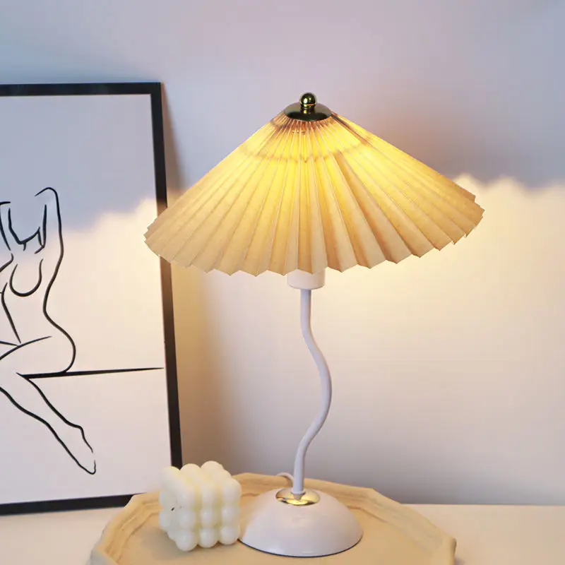 

Nordic Ins Led Pleated Desk Lamp 4 Color Stepless Dimmable Touch Foldable Table Lamp Bedside Reading Eye Protection Night Light