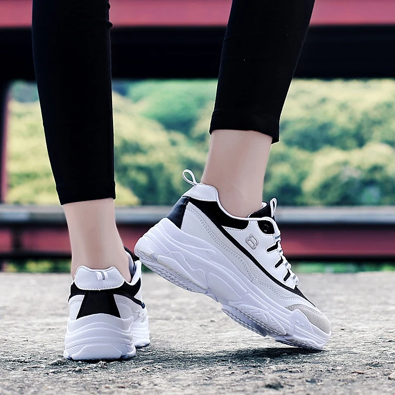 Couple Breathable Comfortable Casual Sneakers Adult Teenagers Outdoor Running Shoes Walking Shoes School Sports Shoes 35-44