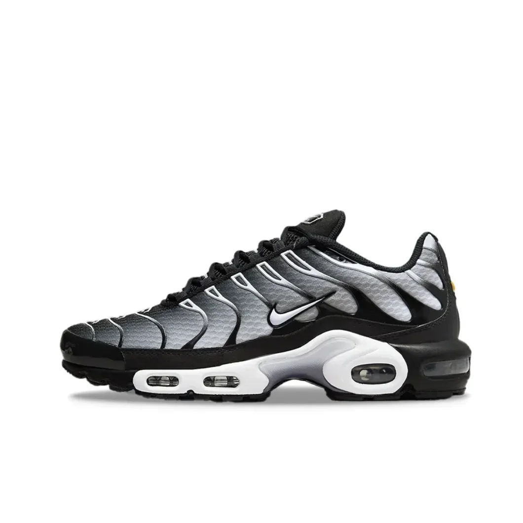 Мужские повседневные кроссовки Nike Black Grey colorway Air Max Plus TN в стиле ретро с низким