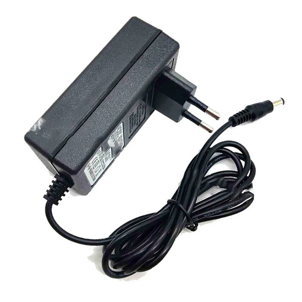 

Vacuum Cleaner Battery Charger Adaptor For Dyson V10 V11 Handheld Vacuum Cleaner Charger Charging Cable 30.45V / 1.1A EU Plug