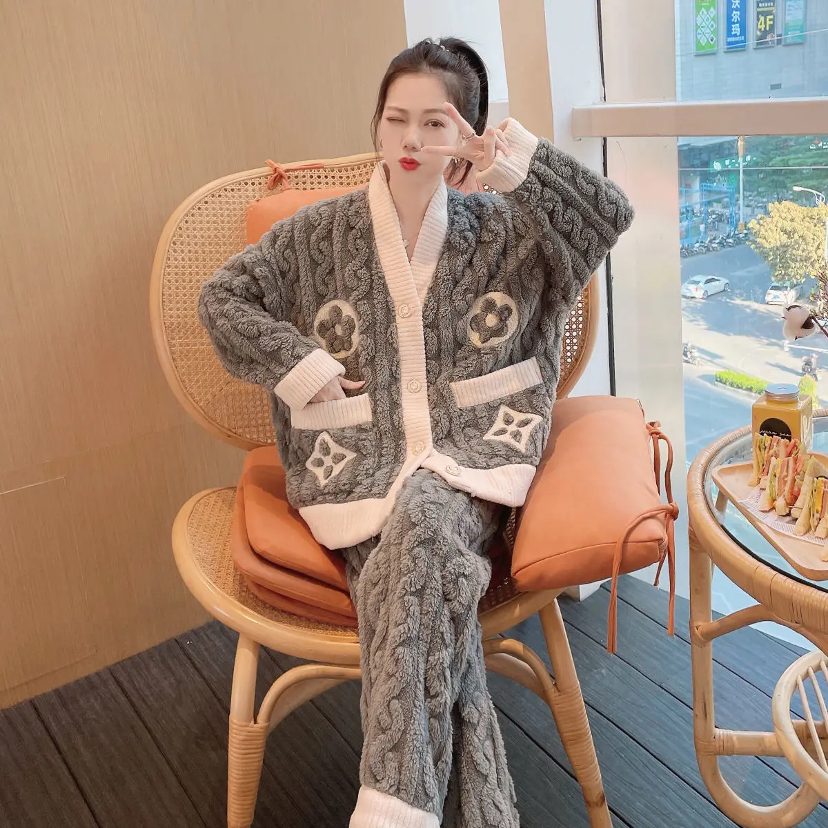 Pajamas Women's Autumn Winter Plus Velvet Thickened Flannel Underwear Coral Fleece Warm Home Clothes Suit Sweet Princess Style