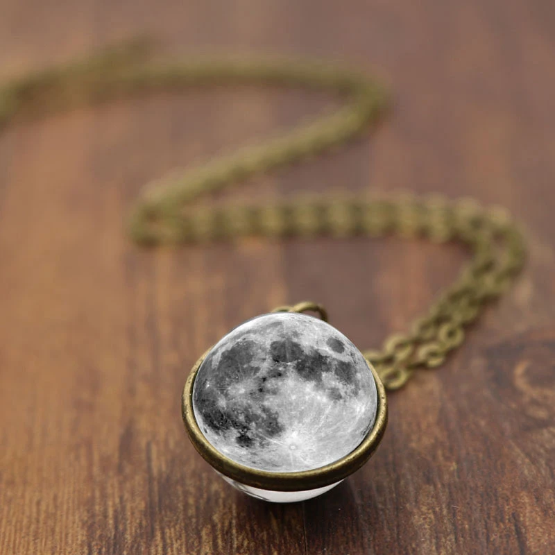

Earth Moon Planet Glass Ball Noctilucent Pendant Necklace Double-sided Luminescent Galaxy Nebula Cosmic Choker Jewelry for Women