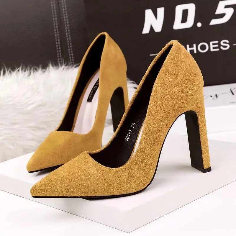 

Sapatos Femininas Women Cute Sweet Yellow Nubuck High Quality Square Heel Pumps Lady Casual Red Party Elegant Heel Shoes G111