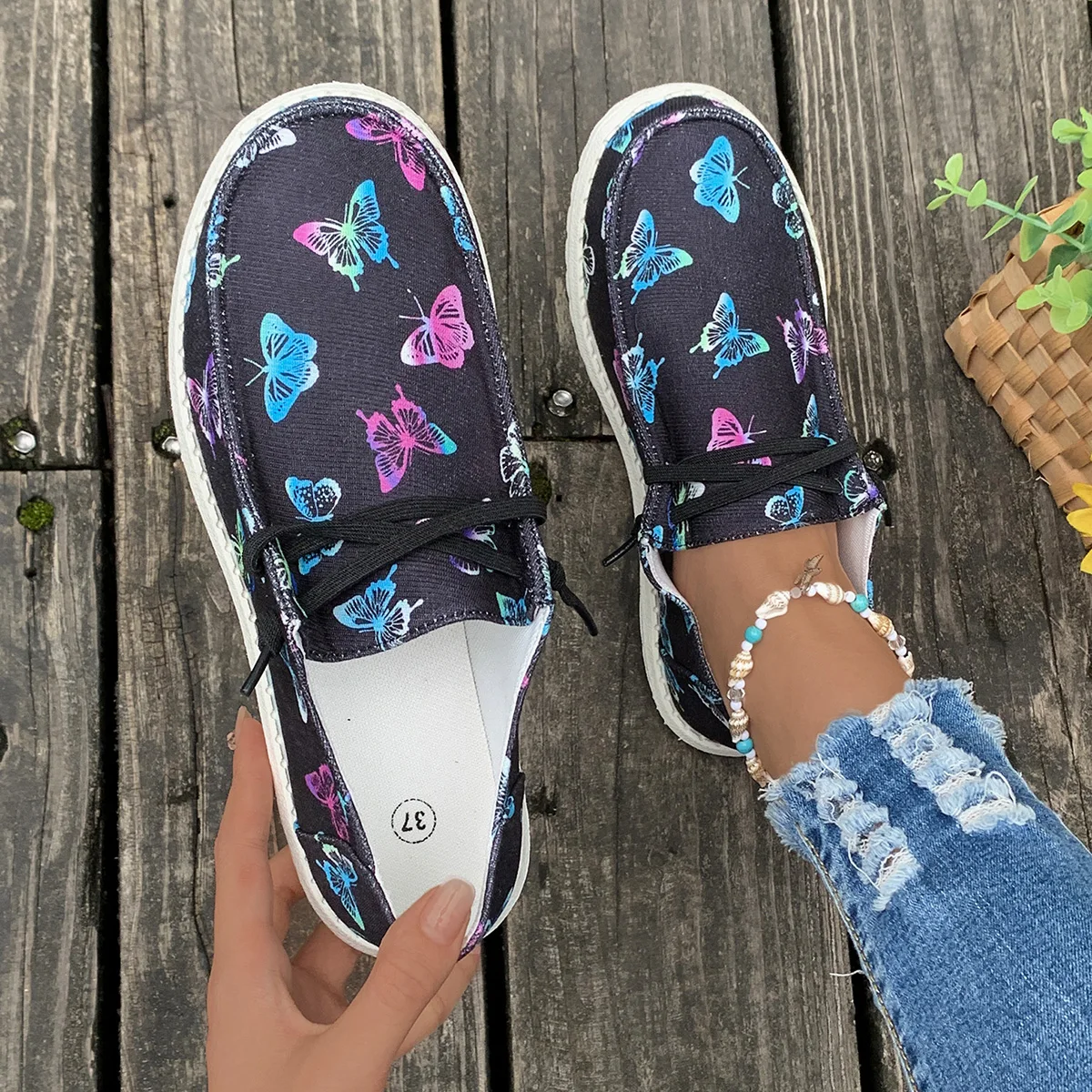 Women Shoes Sneakers Canvas Flats Large Size Women Fashion Vulcanize Shoes Summer Flats Mujer  Casual Shoes