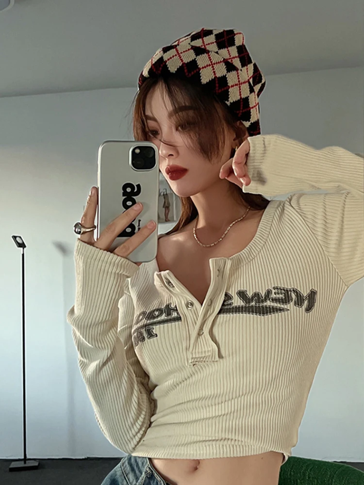 

Retro Graffiti Print Elastic T-shirts Women Sexy Slim Crop Top Ribbed Long Sleeve O-neck Tops Y2K Grunge Tee Camisetas Korean