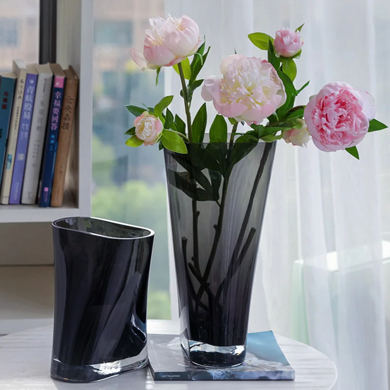 

Nordic ins light luxury wind ashtray glass vase flowers mazuki pendant clock living room model room table decoration