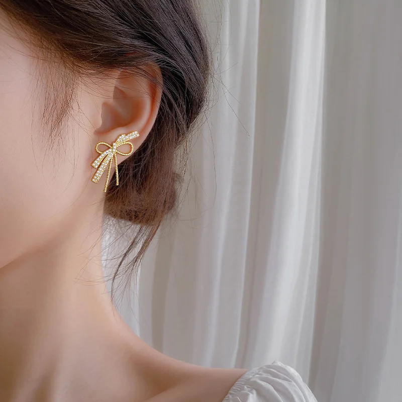 

High-quality Whole Body 925 Sterling Silver Gold-plated Bow Stud Earrings for Women Japanese and Korean All-match Simple Jewelry